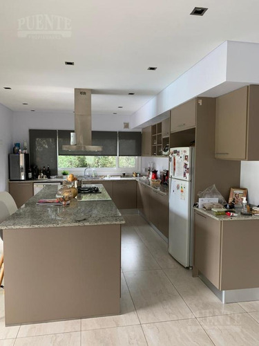 Imagen 2 de 22 de Casa - Saint Thomas Oeste - Venta - Alquiler