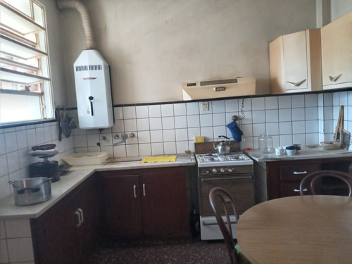 Imagen 2 de 11 de Departamento En Venta De 3 Ambientes En Gerli