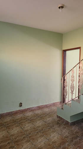 Casa Com 3 Dormitórios, 3 Banheiros, 1 Vaga E 1 Suíte