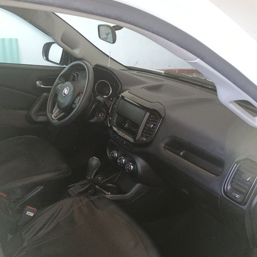 Fiat Toro 1.8 Endurance 16v Flex 4x2 Aut. 4p