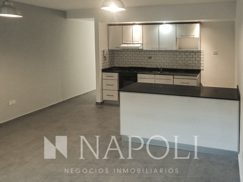 Imagen 5 de 13 de Impecable Dúplex En Venta, En Canning