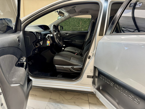 Toyota Etios 1.5 Cross
