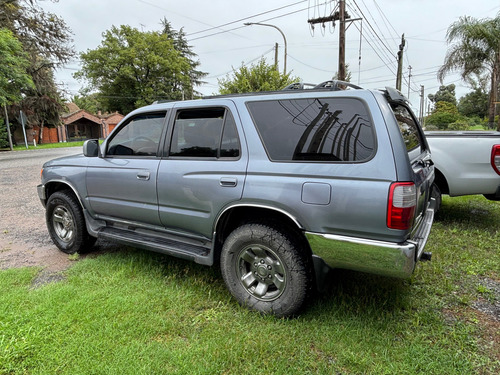 Toyota Hilux SW4 3.0 I Runner