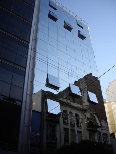 Oficina En Edificio Moderno Con Cocheras