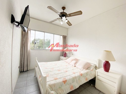 Imagen 12 de 20 de Venta De Apartamento 3 Dormitorios En Playa Mansa, Punta Del Este.