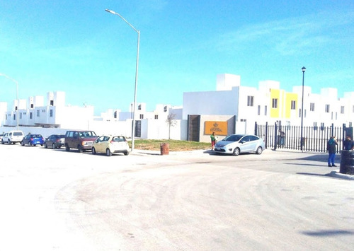 Imagen 3 de 13 de Casa En Venta Con Dos Recamaras En Fuentes De Balvanera, Guanajuato