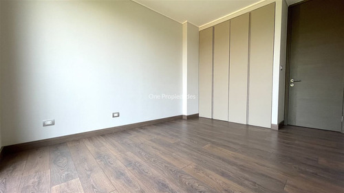 Penthouse Venta 3d3b 2 Est 1 Bod La Dehesa Sin Uso Oriente
