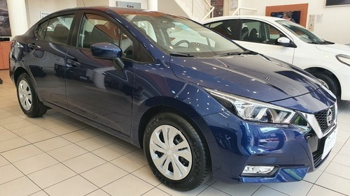 Imagen 12 de 25 de Nissan Versa 1.6 Sense Cvt
