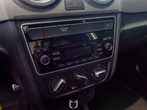 Imagem 10 de 13 de Saveiro 1.6 Cross Ce 8v Flex 2p Manual