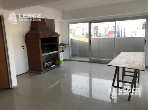 Venta Depto Semipiso 3 Amb A Media Cuadra De Plaza Conesa