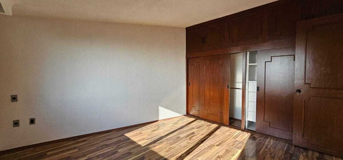 Venta Casa En Lomas De Valle Dorado, La Mejor Cerrada