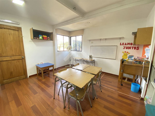 Casa En Venta De 6 Dorm. En Las Condes