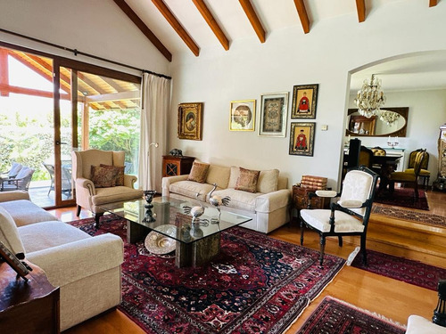 Venta Casa No 4d En Suite Walk-in Clóset 5b 3e 1b Los Trape