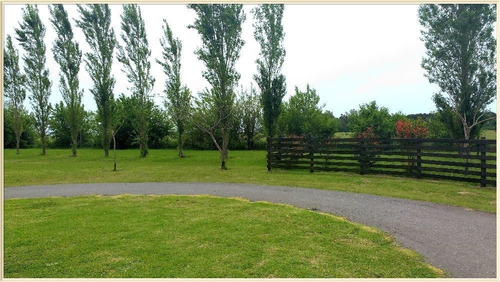 Haras De Funes / Barrio Privado - Seguridad 24hs. Lote De 1028 M2