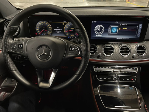 Imagen 9 de 13 de Mercedes Benz E400 Sport