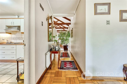 Imagen 9 de 20 de Casa En Venta De 4 Dorm + Servicios. En Lo Barnechea