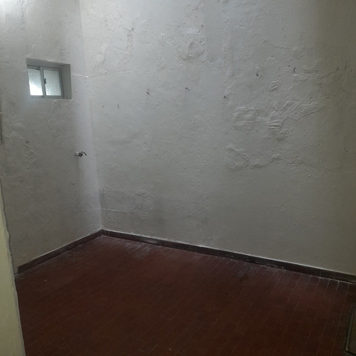 Imagen 7 de 13 de Local Con Posibilidad Vivienda
