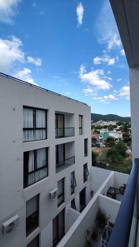 Departamento De Categoría Para 4 Personas En Pleno Centro De Carlos Paz