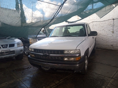 Imagen 2 de 5 de Chevrolet Silverado 2001 Pickup Silverado 1500 5vel Mt