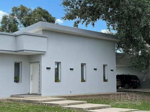 Imagen 15 de 25 de Casa - Barrio Fincas De San Vicente Golf - Alquiler O Venta