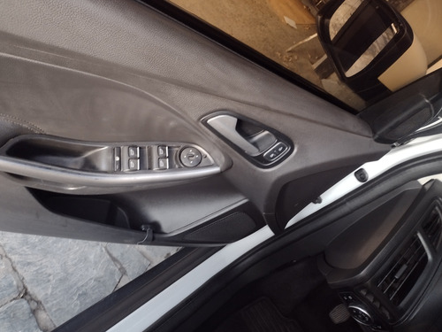 Ford Focus III 2.0 Se Plus Mt