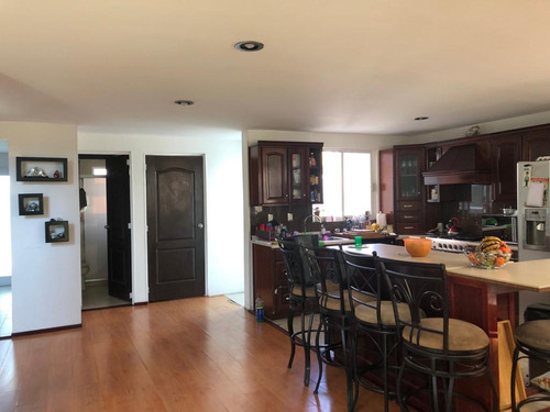 Imagen 9 de 18 de Casa En Venta En Colinas Del Bosque