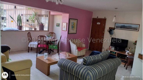 Centrico Apartamento En Venta La Candelaria - Jca