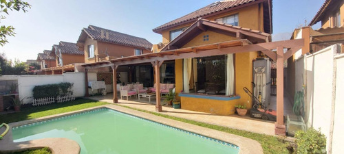 Portal Propiedades Vende, Casa 4d. + 4b., Sector Arqviva