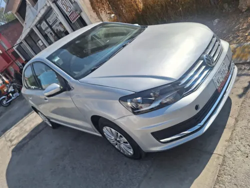 Volkswagen Vento 1.6 Confortline At