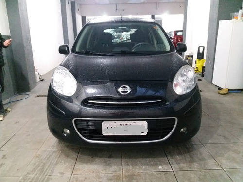 Nissan March 1.0 5p