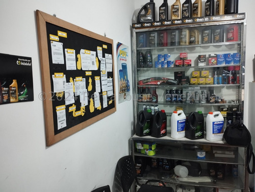 Estupendo Fondo De Comercio En Venta Con Inmejorable Ubicación Sabana Grande (taller Mecanico)