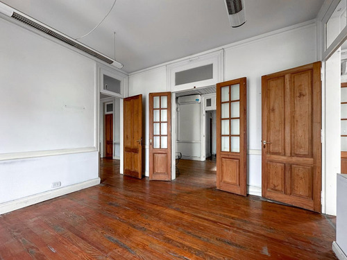 Imagen 3 de 24 de Departamento 4 Ambientes. Apto Comercial. Frente A Plaza. Piso Alto.