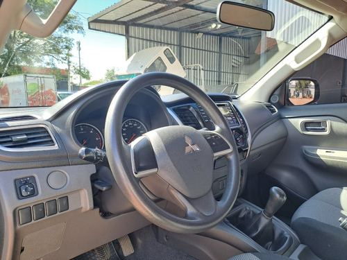 Mitsubishi L200 Diesel 4x2 D/c 2.5 Turbo 2020