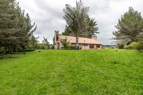 Casa Campestre En Venta En Vereda La Piñuela. Cod V8152