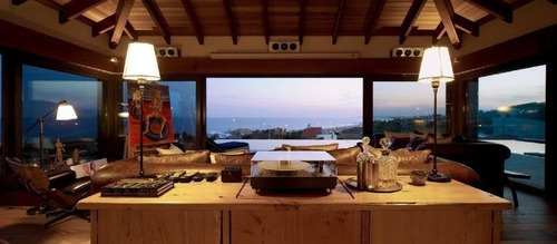 Casa En Venta De 4 Dormitorios En El Chorro