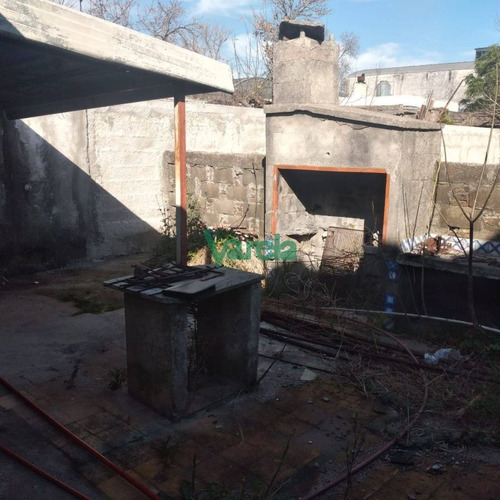 Imagen 7 de 10 de Casa En Venta Maroñas 3 Dorm 2 Baños Cochera X 2 Fondo Parrillero - Montevideo Maroñas