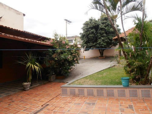 Casa Colonial 3 Quartos No Novo Riacho - Bhc759
