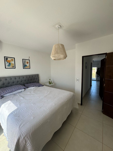 Casa En Venta 3 Dorm Romerillo N°4288 E/ Verbena Y Cortaderas Precio U$d225.000
