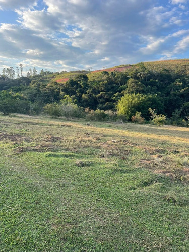 Imagem 4 de 5 de R.s01 Compre Com Certeza, Venha Visitar . Vendo Terreno Em Igarata - Sp