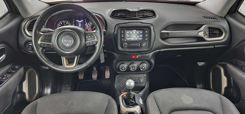 Imagen 2 de 5 de Jeep Renegade 1.8 4x2 Sport 2018