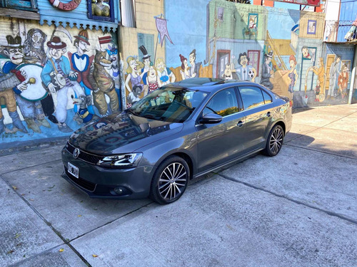 Volkswagen Vento 2.0 Sportline Tsi 200cv Bi-xenon 2015