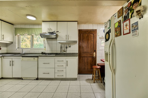 Casa En Venta De 5 Dorm. En Lo Barnechea