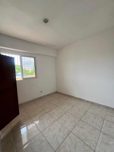 Apartamento En Alquiler Madre Vieja Sur San Cristóbal