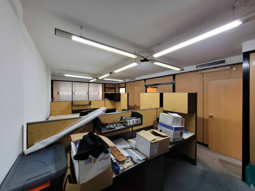 Imagen 6 de 15 de Piso De Oficina, 100m2, Seguridad, En Venta, Microcentro!
