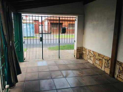Imagen 11 de 13 de Chalet Ph De 3 Ambientes C/ Cochera En Venta - Moron Sur