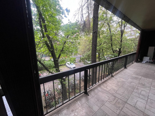 Lindo Depto. Remodelado/ 2 D+ 2 B+ E / Lyon / Carlos AntĂșnez