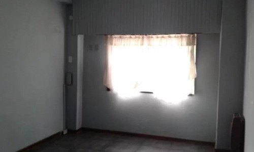 Imagen 8 de 11 de San Isidro Thames Al 1400 Casa De 4 Amb. A La Venta