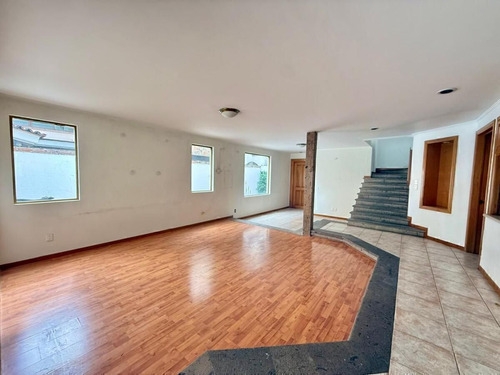 Casa De 3 Recamaras En Venta En Valle Real