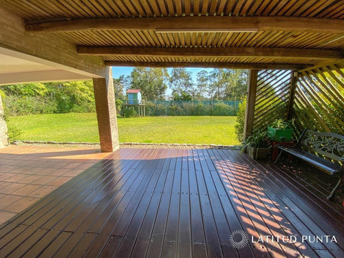 Imagen 27 de 28 de Casa De 4 Dormitorios Y Parrillero - Punta Del Este Jardines De Cordoba