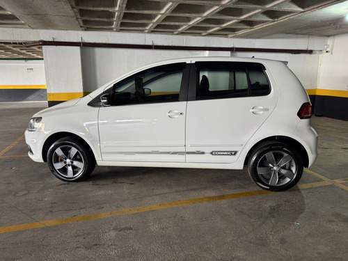 Volkswagen Fox 1.6 MSI TOTAL FLEX CONNECT 4P MANUAL